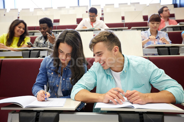 Foto d'archivio: Gruppo · studenti · lezione · sala · istruzione