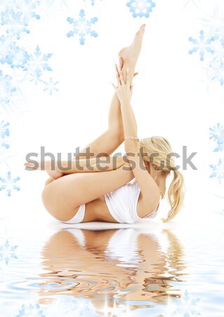 Antrenament apă artistic nuditate imagine femeie Imagine de stoc © dolgachov