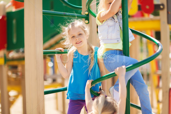 Groep gelukkig kinderen kinderen speeltuin zomer Stockfoto © dolgachov