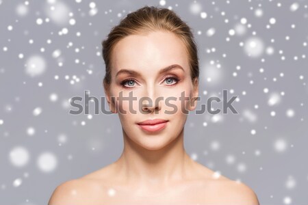 Mujer hermosa cara gris nieve belleza personas Foto stock © dolgachov