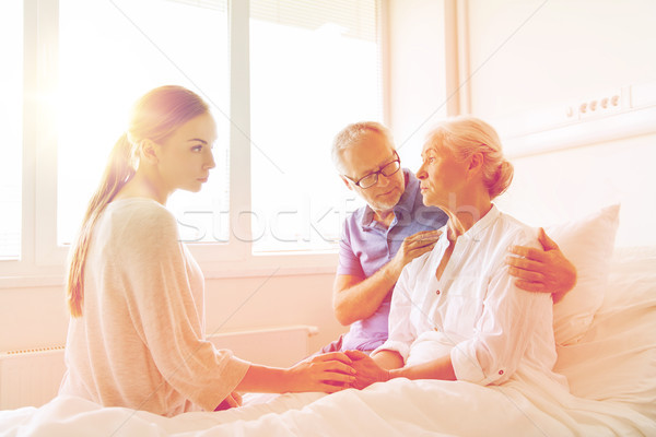 Foto stock: Familia · enfermo · altos · mujer · hospital · medicina