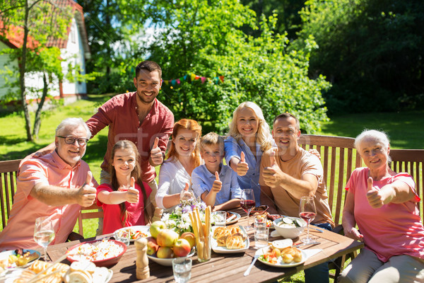 Stockfoto: Gelukkig · gezin · diner · zomer · tuinfeest · recreatie · vakantie