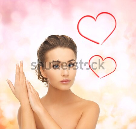Gyönyörű nő megérint vállak szépségszalon egészség emberek Stock fotó © dolgachov