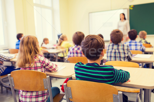 Stock fotó: Csoport · iskola · gyerekek · tanár · osztályterem · oktatás