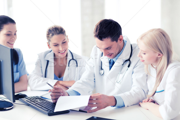 Foto stock: Jóvenes · equipo · grupo · médicos · reunión · salud