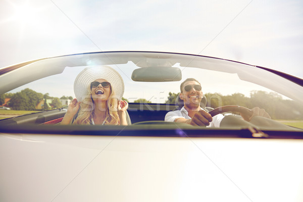 Foto stock: Feliz · homem · mulher · condução · cabriolé · carro