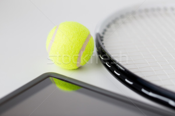 Raquette de tennis balle sport fitness [[stock_photo]] © dolgachov