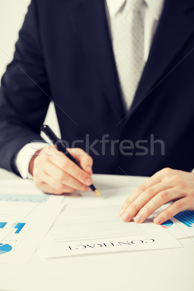 Homme contrat photos costume signature affaires [[stock_photo]] © dolgachov