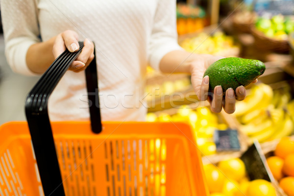 Foto d'archivio: Donna · alimentare · basket · mercato · vendita