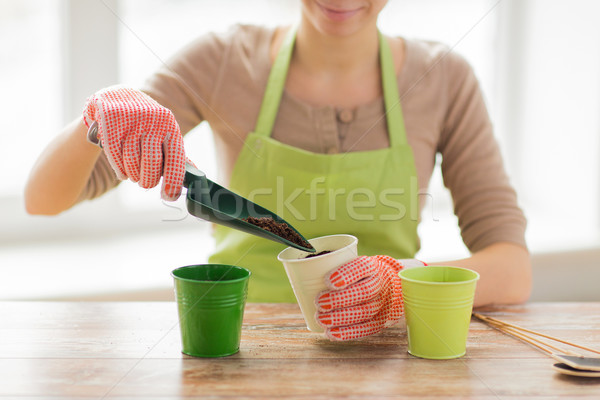 Stockfoto: Vrouw · handen · zaaien · zaden · mensen