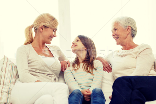 [[stock_photo]]: Souriant · maison · de · famille · famille · bonheur · génération · personnes