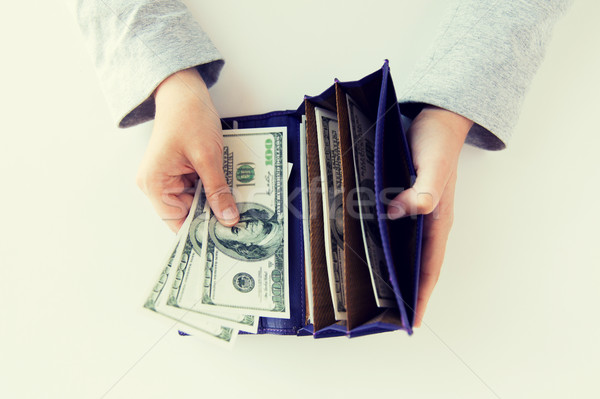 Mujer manos cartera dinero negocios Foto stock © dolgachov