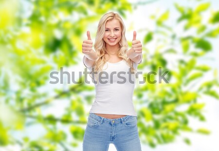 Szczęśliwy uśmiechnięty młoda kobieta blond włosy fryzura lata Zdjęcia stock © dolgachov