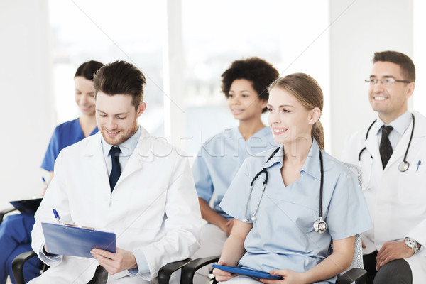 Gruppe glücklich Ärzte Seminar Krankenhaus Beruf Stock foto © dolgachov
