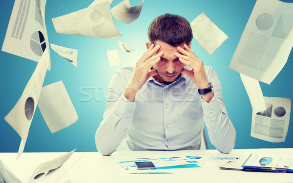 Stockfoto: Zakenman · smartphone · papieren · zakenlieden · stress