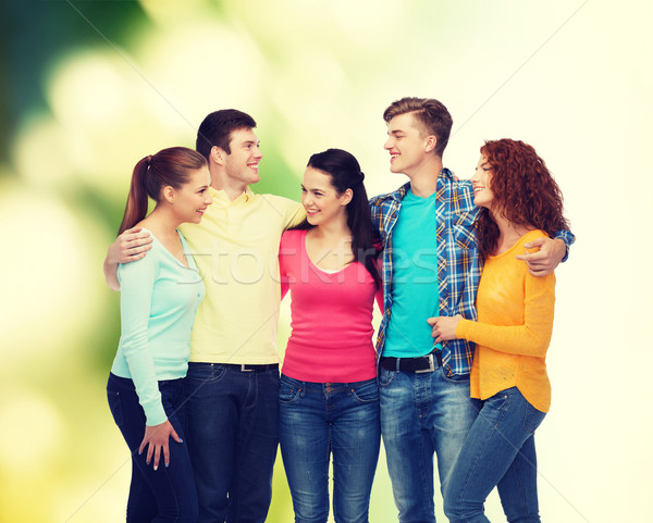 Groep glimlachend tieners groene vriendschap ecologie Stockfoto © dolgachov