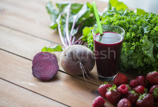 Vidro raiz de beterraba suco frutas legumes alimentação saudável Foto stock © dolgachov