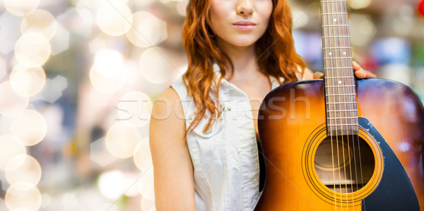 Femminile musicista chitarra musica persone Foto d'archivio © dolgachov