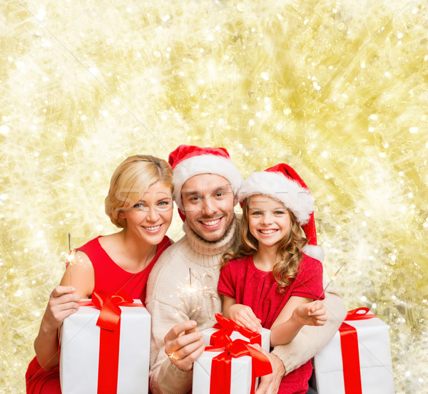 Stockfoto: Gelukkig · gezin · helper · hoeden · christmas