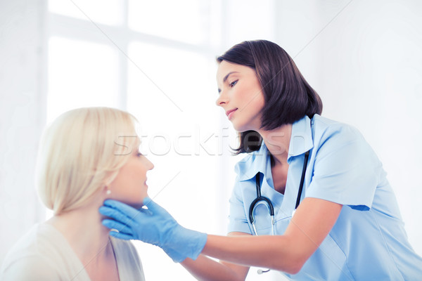 Plastic chirurg medic pacient asistenţă medicală medical Imagine de stoc © dolgachov