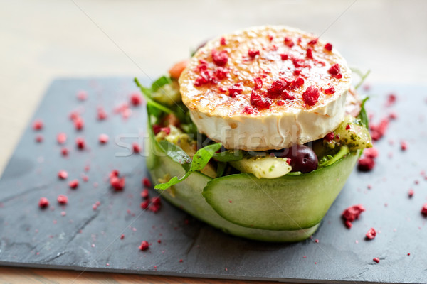 Geitenkaas salade groenten restaurant eten culinair keuken Stockfoto © dolgachov