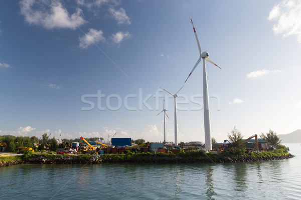 Windpark Meer Ufer erneuerbare Energien Technologie Macht Stock foto © dolgachov