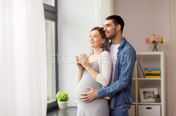 Foto stock: Hombre · mujer · embarazada · ventana · casa · embarazo