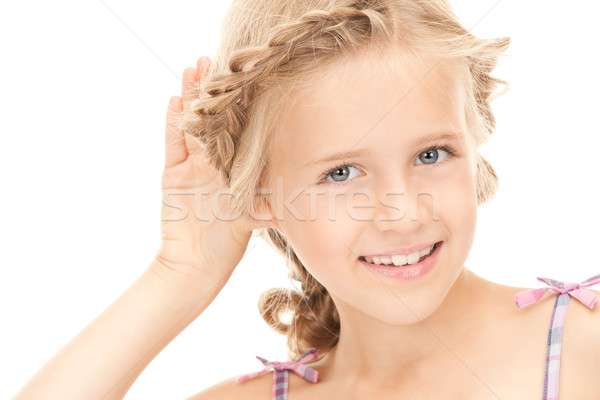 [[stock_photo]]: Potins · lumineuses · photos · fille · écouter · nouvelles