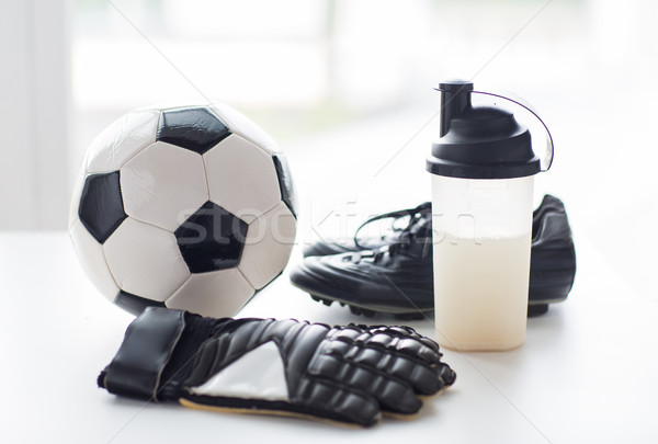 ストックフォト: サッカー · ブーツ · 手袋 · ボトル · スポーツ