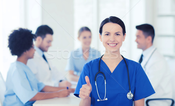 Heureux médecin groupe hôpital clinique profession [[stock_photo]] © dolgachov