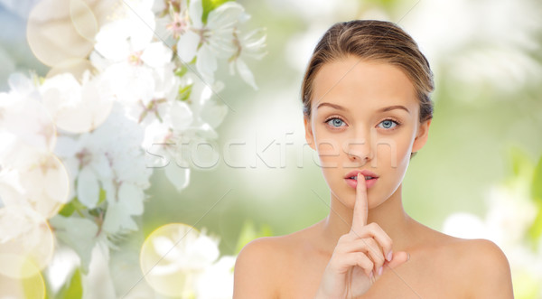 Stockfoto: Mooie · jonge · vrouw · vinger · lippen · mensen