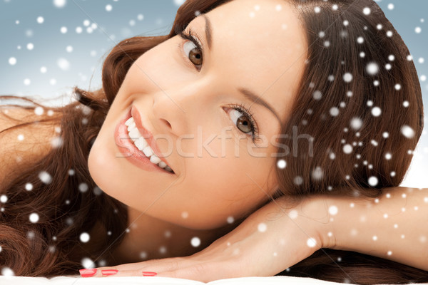 Gyönyörű nő fürdő szalon kép nő hó Stock fotó © dolgachov