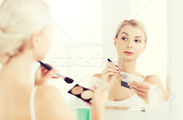 Mujer base bano belleza componen Foto stock © dolgachov