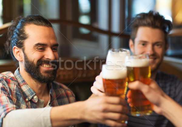 幸せ 男性 友達 飲料 ビール バー ストックフォト © dolgachov