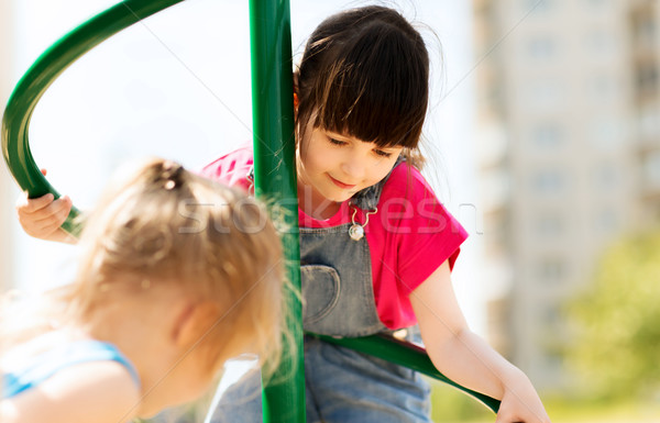 Csoport boldog kislányok gyerekek játszótér nyár Stock fotó © dolgachov
