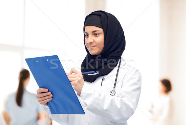 Stockfoto: Moslim · vrouwelijke · arts · hijab · geneeskunde