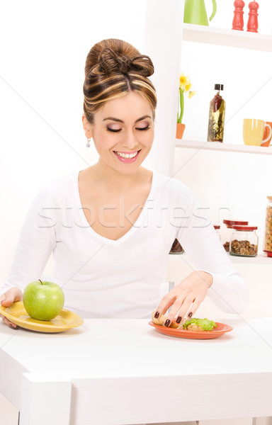 ストックフォト: 女性 · 緑 · リンゴ · サンドイッチ · 画像 · 食品