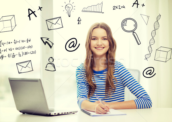 笑みを浮かべて 十代の少女 ラップトップコンピュータ ノートブック 教育 技術 ストックフォト © dolgachov
