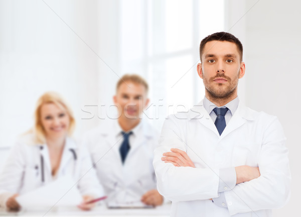 Foto stock: Doctor · de · sexo · masculino · blanco · abrigo · salud · profesión · medicina