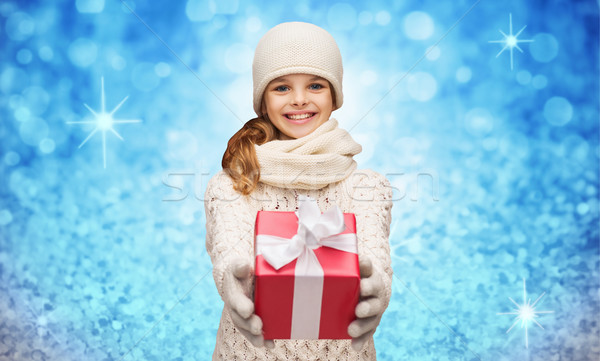 Foto stock: Menina · seis · luvas · caixa · de · presente · natal