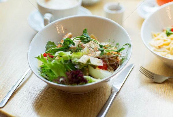 Caesar salade plaat restaurant eten koken eten Stockfoto © dolgachov