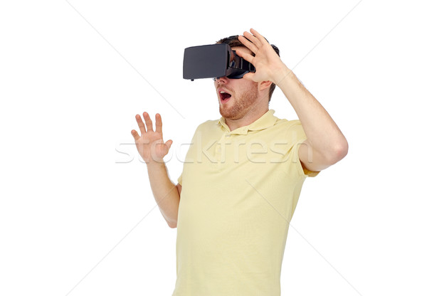 Fericit om virtual realitate setul cu cască ochelari 3d Imagine de stoc © dolgachov