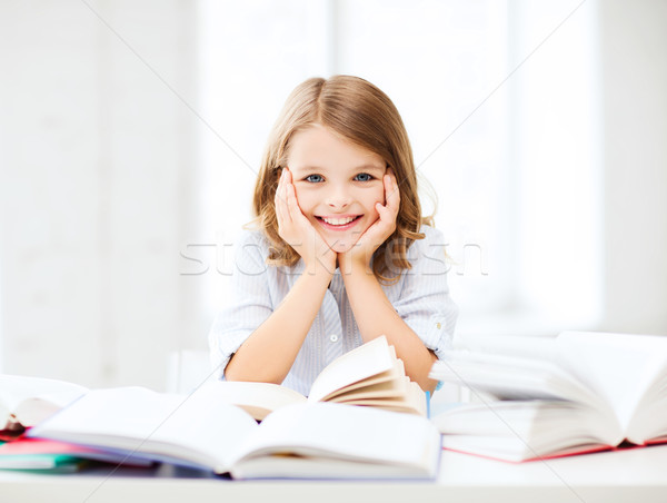 étudiant fille étudier école éducation peu [[stock_photo]] © dolgachov