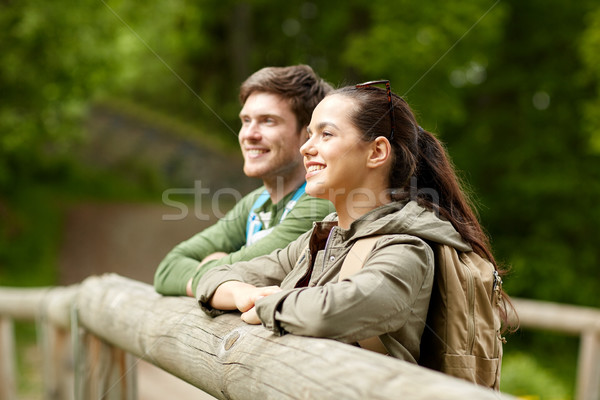 Foto d'archivio: Sorridere · Coppia · ponte · natura · viaggio · escursioni