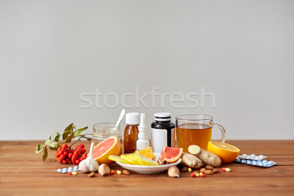 Geleneksel tıp ilaçlar sağlık doğal ahşap masa Stok fotoğraf © dolgachov