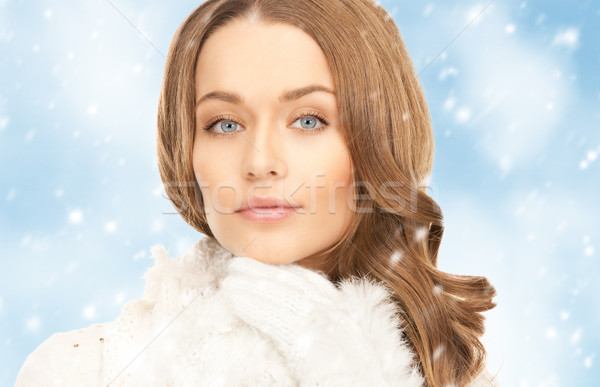 Schöne Frau weiß Handschuhe Bild Frau Gesicht Stock foto © dolgachov