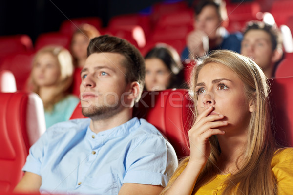 Mutlu arkadaşlar izlerken korku film tiyatro Stok fotoğraf © dolgachov
