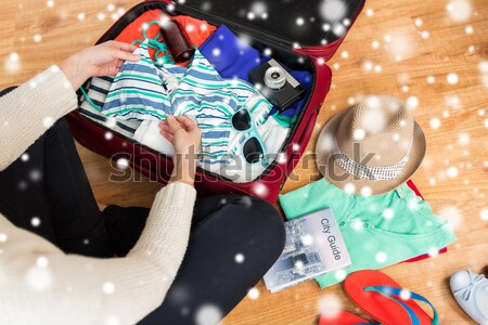 Feliz masculina gay Pareja tomados de las manos Foto stock © dolgachov