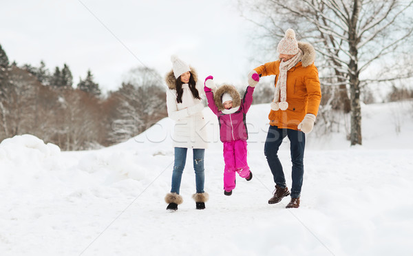 Stockfoto: Gelukkig · gezin · winter · kleding · lopen · buitenshuis