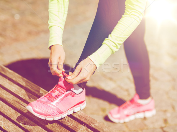 Runner donna formatori scarpe sport fitness Foto d'archivio © dolgachov